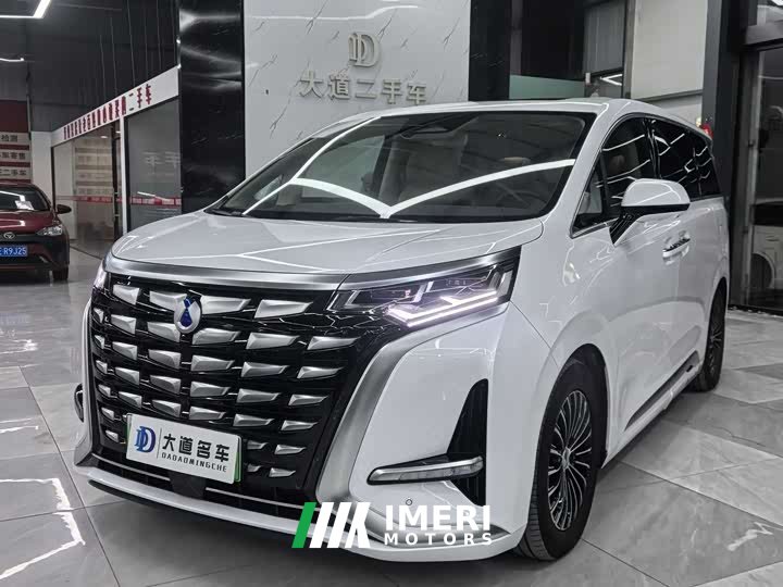 Denza D9 DM-i 970 Luxury - автомобиль из Китая