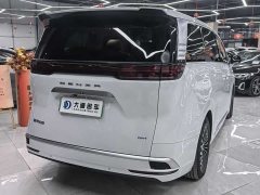 Denza D9 DM-i 970 Luxury - фото 6