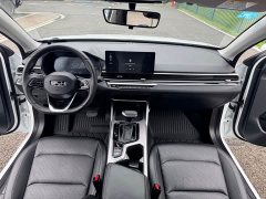 Geely Emgrand 2022 4th generation 1.5L CVT premium - фото 15