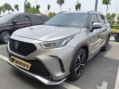 Toyota Crown Lufang 2.5L HEV four-wheel drive luxury version - фото 1