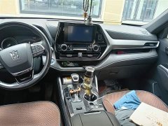 Toyota Crown Lufang 2.5L HEV four-wheel drive luxury version - фото 3