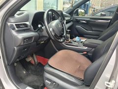 Toyota Crown Lufang 2.5L HEV four-wheel drive luxury version - фото 4