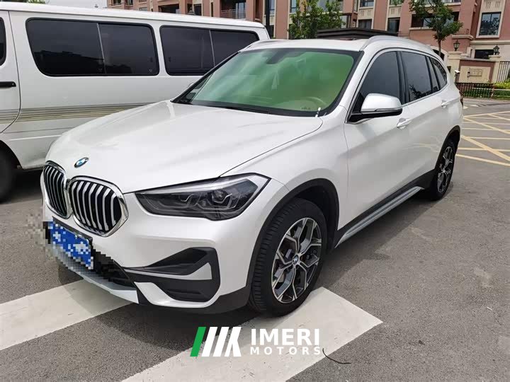 BMW X1 sDrive20Li fashionable - автомобиль из Китая