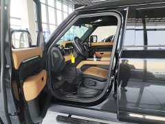 Land Rover Defender 110 3.0T P400 X-Dynamic HSE - фото 3
