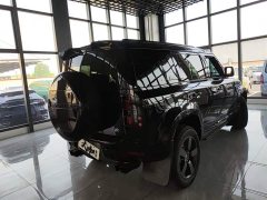 Land Rover Defender 110 3.0T P400 X-Dynamic HSE - фото 4