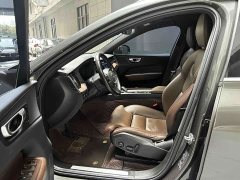Volvo XC60 B5 four-wheel drive Zhiyuan Deluxe Edition - фото 15