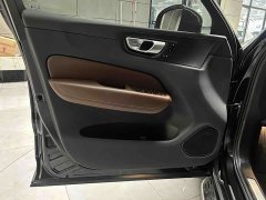 Volvo XC60 B5 four-wheel drive Zhiyi luxury version - фото 12