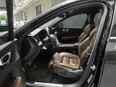 Volvo XC60 B5 four-wheel drive Zhiyi luxury version - фото 14