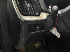 Volvo XC60 B5 four-wheel drive Zhiyi luxury version - фото 16