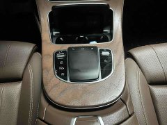 Mercedes-Benz E-Class facelift 2 E 260 L - фото 7