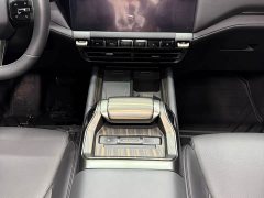 Lynk & Co Dark blue G318 two-wheel drive air suspension version - фото 12