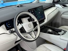 Volvo EM90 2025 Ultra six-seater - фото 6