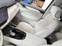 Volvo EM90 2025 Ultra six-seater - фото 8