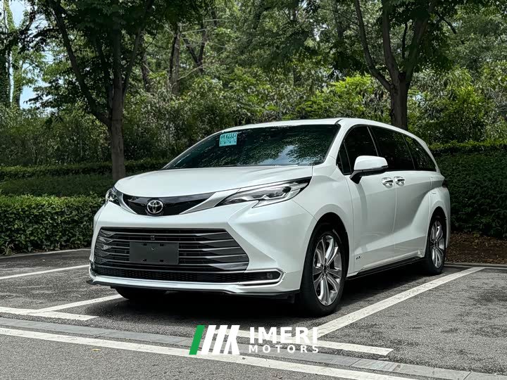 Toyota SIENNA 2.5L Hybrid Premium Edition - автомобиль из Китая