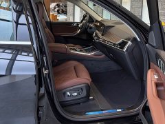 BMW X7 xDrive40i Leading Luxury Package - фото 4