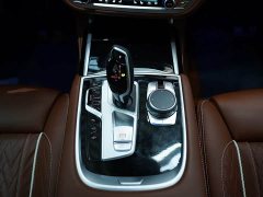 BMW 7 Series 740Li xDrive M Sport Executive Package - фото 10