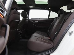 BMW 5 Series 2022 facelift 530Li leading M sports package - фото 13
