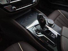 BMW 5 Series 2022 facelift 530Li leading M sports package - фото 15