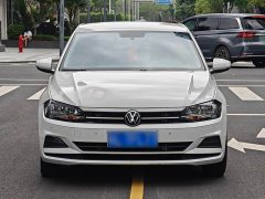 Volkswagen Polo facelift Plus 1.5L automatic indulgence version - фото 2