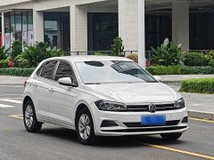 Volkswagen Polo facelift Plus 1.5L automatic indulgence version - фото 3
