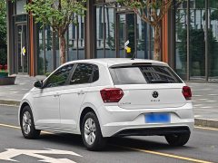 Volkswagen Polo facelift Plus 1.5L automatic indulgence version - фото 9