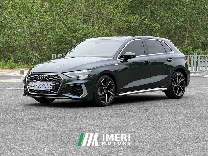 Audi A3 Sportback 35 TFSI stylish and sporty - автомобиль из Китая