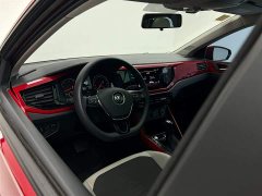 Volkswagen Polo Plus 1.5L Automatic Tech Edition - фото 17