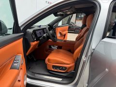 AITO Wenjie M8 extended range Ultra version 53.4kWh 5-seater version (192-line lidar) - фото 8