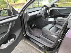 Tesla Model Y 2023 rear-wheel drive version - фото 12
