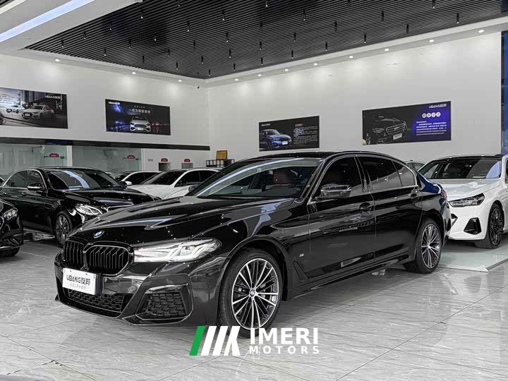 BMW 5 Series facelift 530Li leading M sports package - автомобиль из Китая