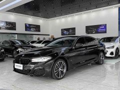 BMW 5 Series facelift 530Li leading M sports package - фото 1