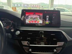 BMW 5 Series facelift 530Li leading M sports package - фото 14