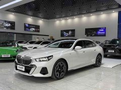 BMW 5 Series 530Li Exclusive M Sports Package - фото 1