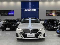 BMW 5 Series 530Li Exclusive M Sports Package - фото 2