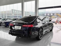 BMW 5 Series 530Li Leading M Sports Package - фото 4