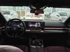 BMW 5 Series 530Li Leading M Sports Package - фото 9