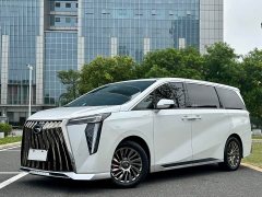 Trumpchi M8 Grandmaster Series Dual Engine Royal Edition - фото 1