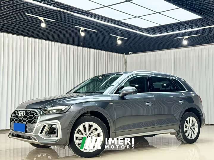 Audi Q5L 40 TFSI luxury and dynamic - автомобиль из Китая