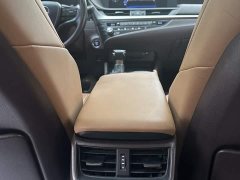 Lexus ES 2020 300h Excellence Edition - фото 12