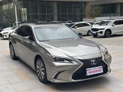 Lexus ES 2020 300h Excellence Edition - фото 9