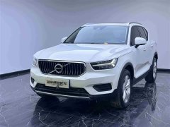 Volvo XC40 T4 four-wheel drive smart travel fashion version - фото 1
