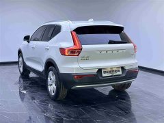 Volvo XC40 T4 four-wheel drive smart travel fashion version - фото 6