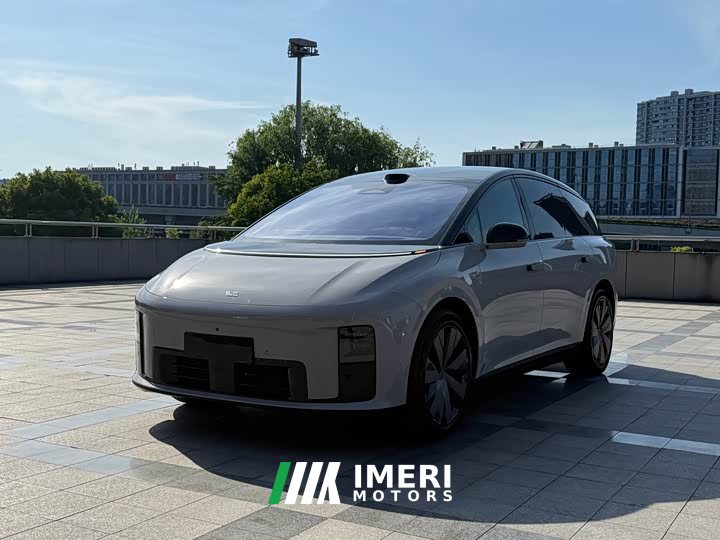 Li Auto Ideal i8 Standard Edition - автомобиль из Китая