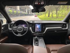 Volvo XC60 2024 B5 AWD Plus Luxury - фото 10