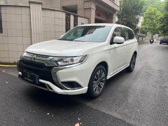 Mitsubishi Outlander 2021 2.0L 2WD Entry-Level 5-Seater - фото 1