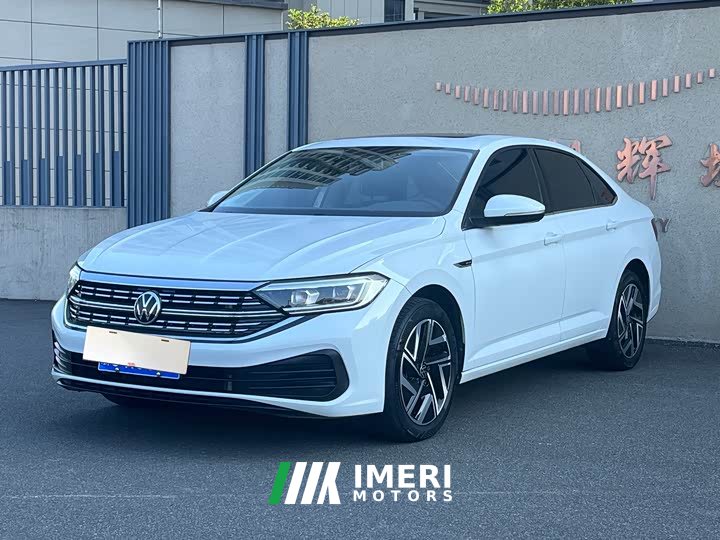 Volkswagen Sagitar 300TSI DSG Flyover Edition - автомобиль из Китая