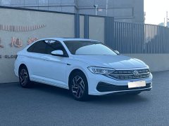 Volkswagen Sagitar 300TSI DSG Flyover Edition - фото 3
