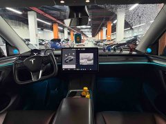 Tesla Model Y standard range rear-wheel drive version - фото 16