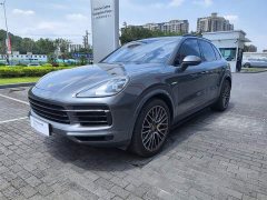 Porsche Cayenne E-Hybrid 2.0T - фото 1
