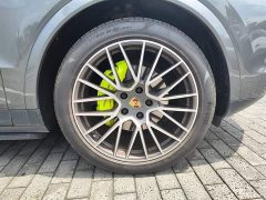 Porsche Cayenne E-Hybrid 2.0T - фото 9